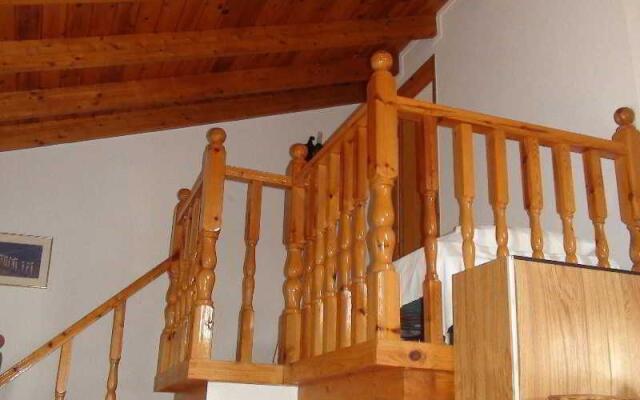 Ammes Apartments