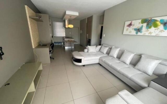 Lovely 2 Bedroom Rental Unit Available Immediately