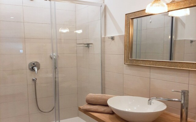 La Piccola Perla Rooms