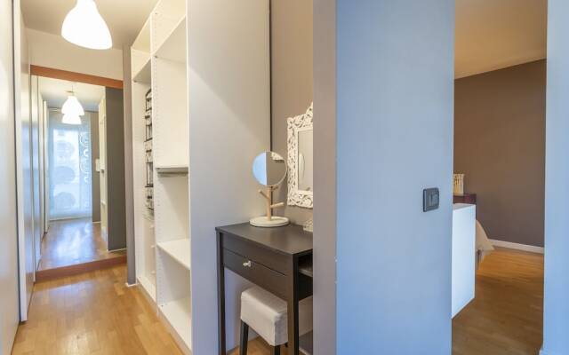 Teatro Nuovo Apartment with Free Parking