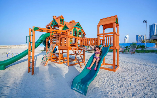 Royal Saray Resort