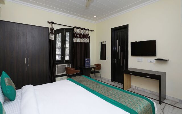 OYO 11606 Hotel K R Group