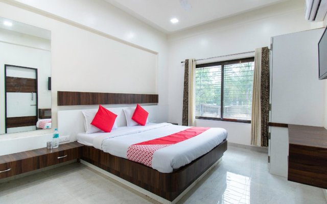 Hotel Hari Vitthala Palace by OYO Rooms