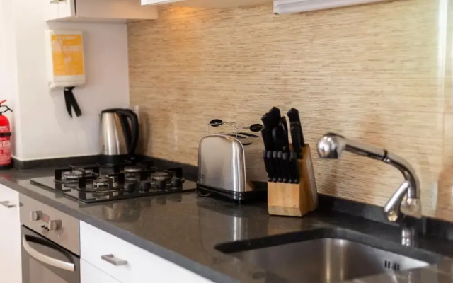 LV Premier P Real PI1 Central River Views Terrace