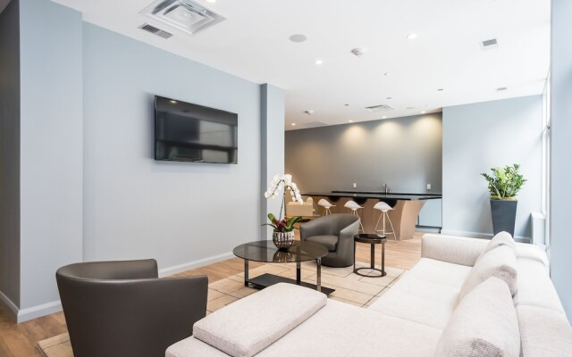QuickStay - Yorkville Dream (Yonge & Bloor)