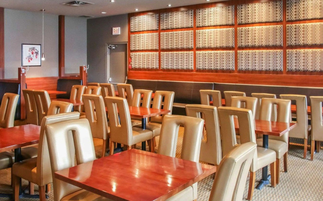 Quality Inn and Suites Winnipeg