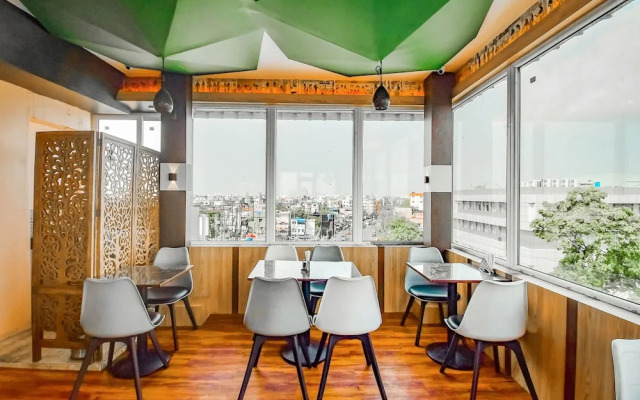 Fabhotel Airport Green Arcade