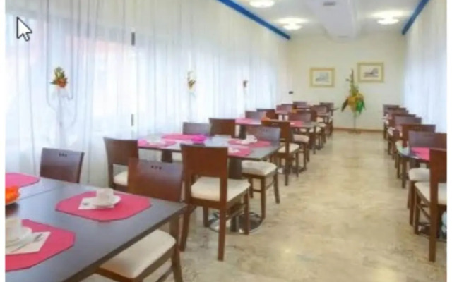 Recina Hotel