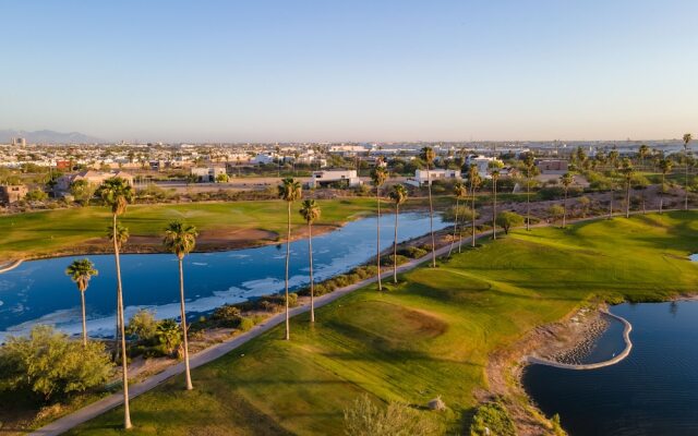 Hotel Azul Talavera Country Club