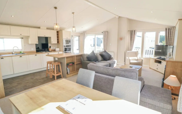 28 Finch