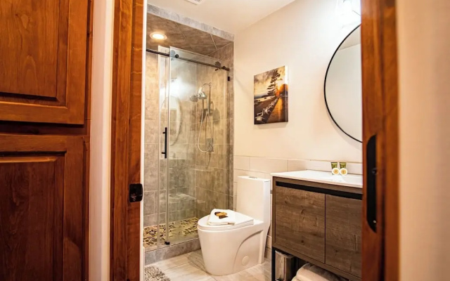 Sun Valley Condo 123
