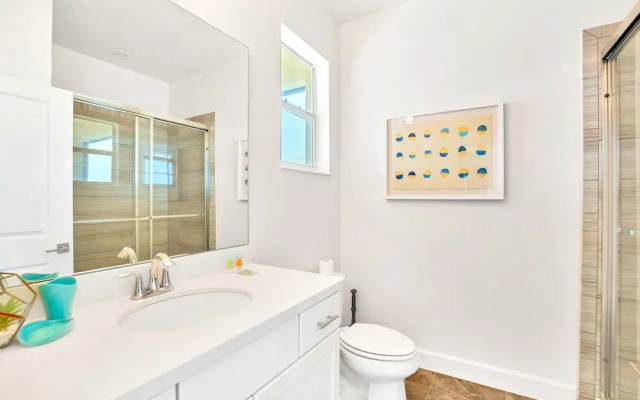 Upstay - Movie Mansion w Cinema-pool Hot Tub-games