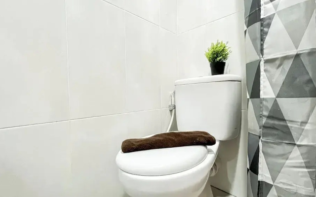 Simple Comfort Studio At Apartment Evenciio Margonda