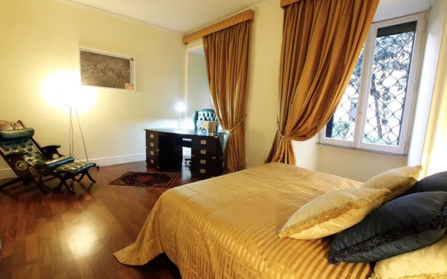 Sleep in Italy - SpanishSteps Apartments