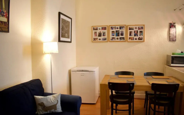 Stylish 1 Bedroom Edinburgh Home