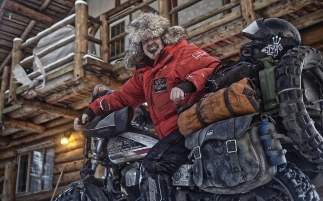 Arctic Divide Inn & Motel