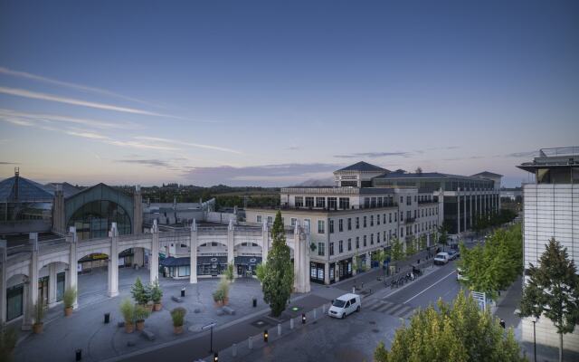 Hôtel l'Elysée Val d'Europe