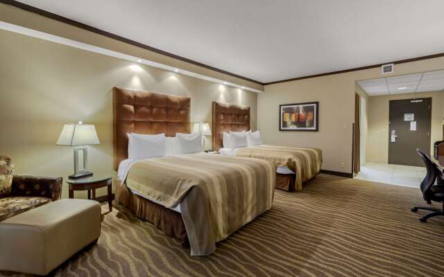 Best Western Premier Denham Inn & Suites