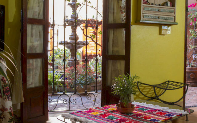 Hotel Suites La Hacienda