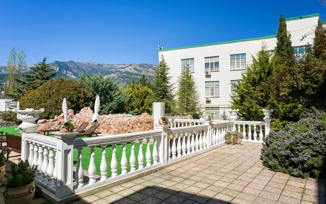 Hotel Prestige
