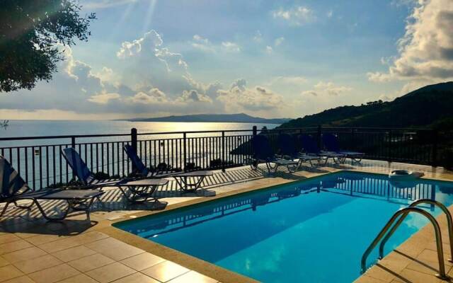 "villa Laurian Overlooking the Ionian Sea With Private Pool and Magnificent Views"