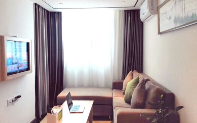 Vatica Guangdong Shenzhen Longhua Qinghu Metro Station Hotel