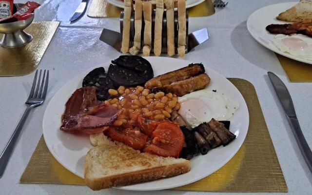 Whiteways Hotel