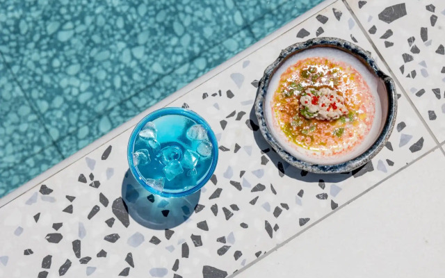 Pearl Seabreeze Suites