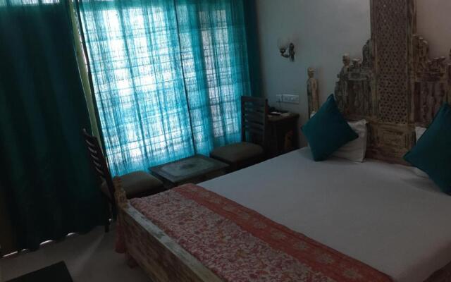 Little Ganesha Inn