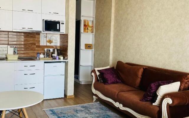 Прекрасная квартира 18 этаж с бесплатной парковкой