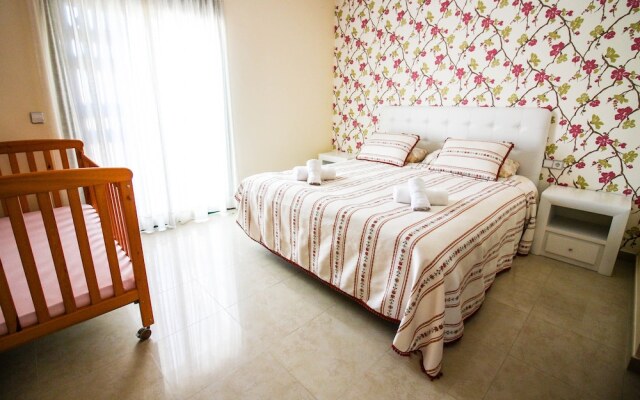 Gorgeous apartment in Albamar