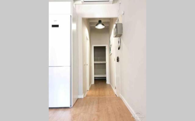 2 Bedroom Apartment Sants