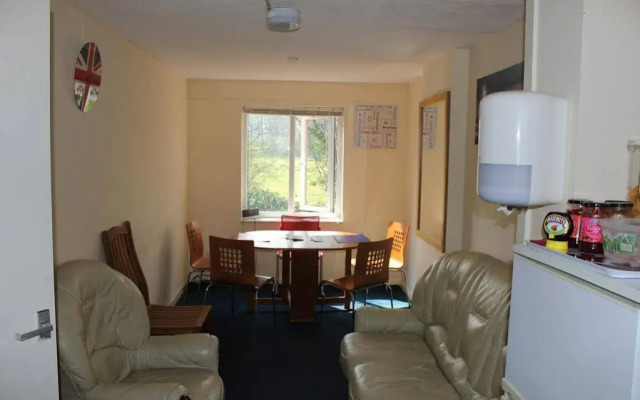 Russell Scott Backpackers Hostels