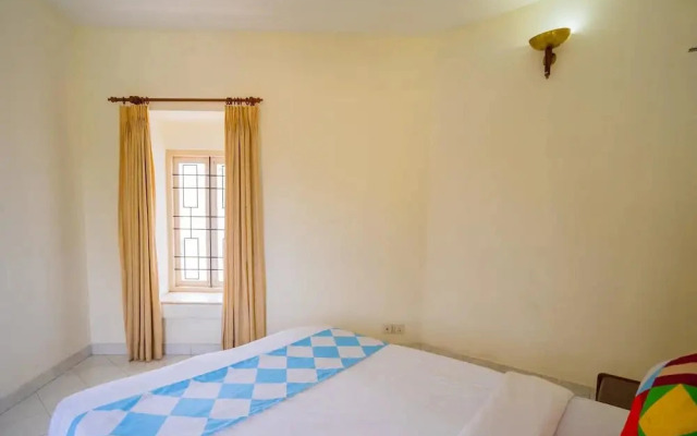 OYO 15459 Home Exotic 2BHK Vyttila