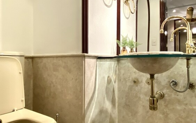 Anora Spaces - Strawinski