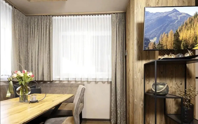 Holiday Home for 3 People in Brixlegg