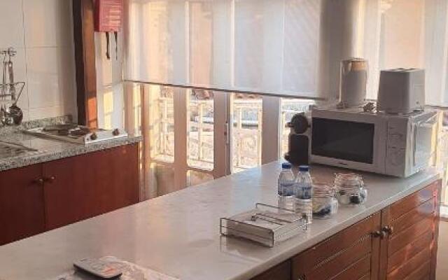 Rosa Biscoito Suites