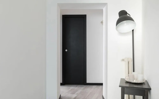 A World Aparts - The Artist's Suite