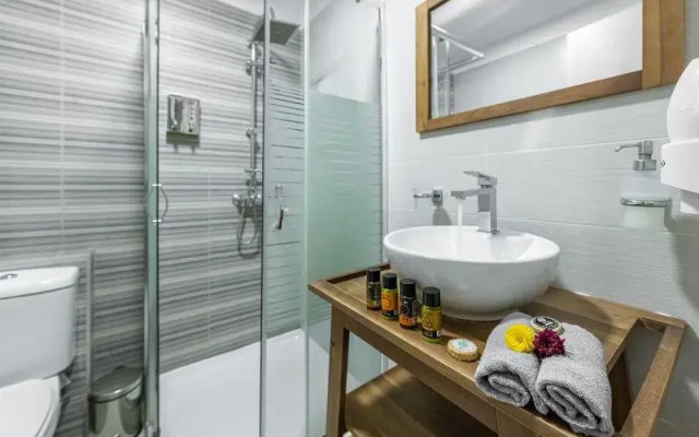 Comfort Stay Airport Boutique Hotel