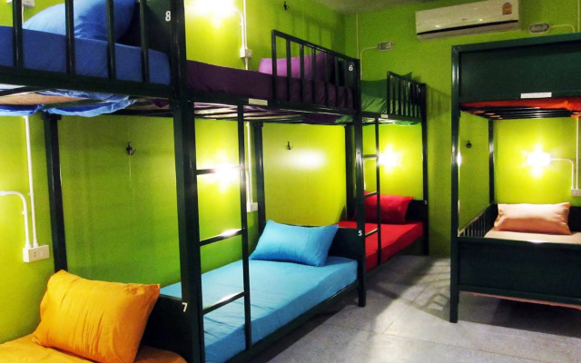 Treechart Hostel