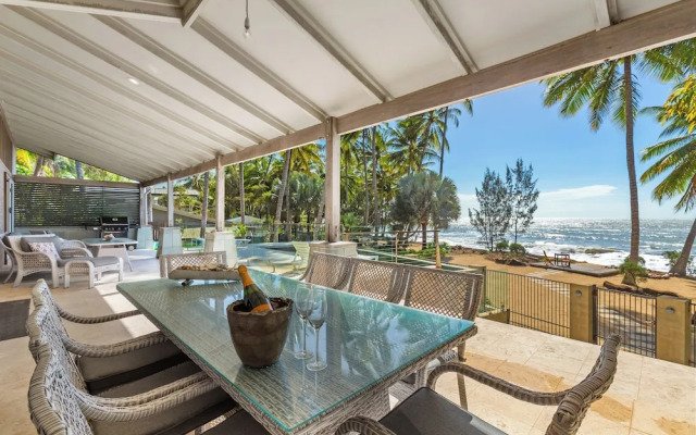 Oceans Edge Beach House At Oak Beach