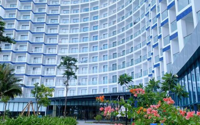 The Sea View Cam Ranh Beach Apartment