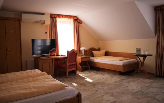 Bed Breakfast Hotel Ma Llerhof