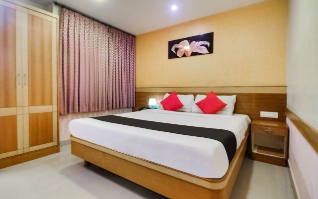 Capital O 49169 Hotel Raks