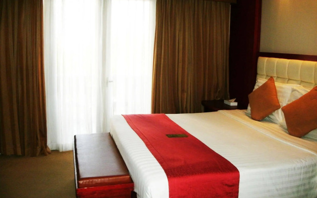 Lewis Grand Hotel