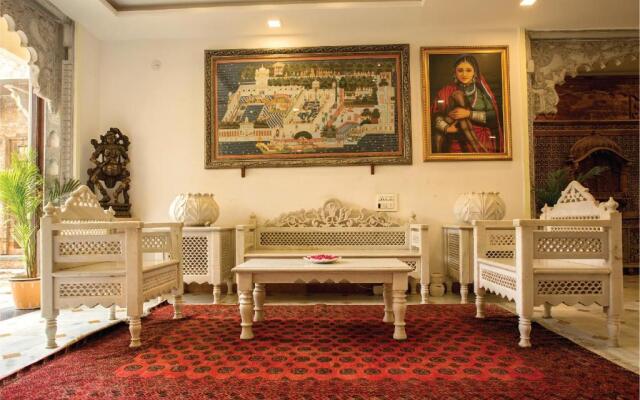 Bloom Boutique | Lake Pichola