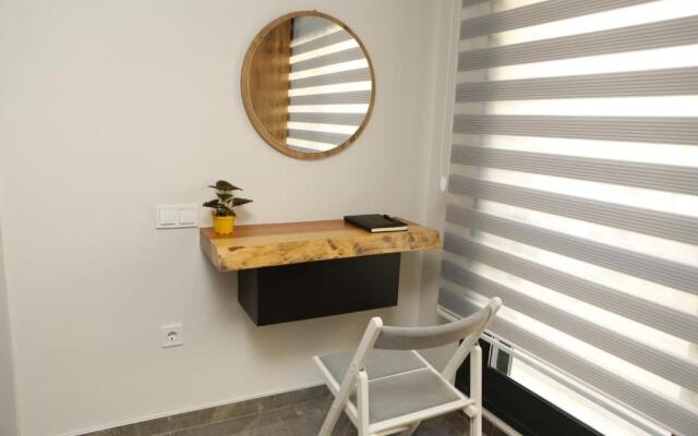 Comfortable and Modern Suite with Balcony in Narlidere, Izmir