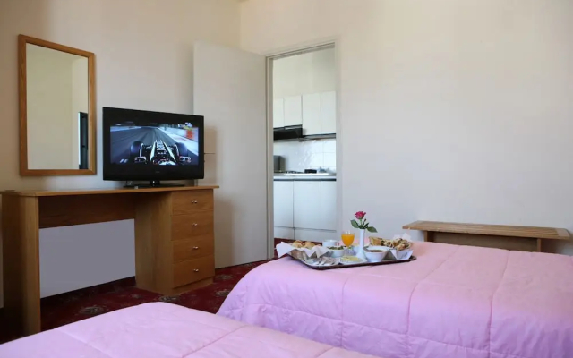 Zoukotel Hotel