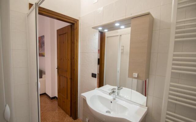 Monolocale nelle mura antiche a 80 mt dal mare