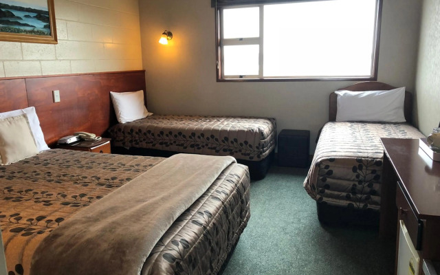 Te Anau Manapouri Lake Hotel